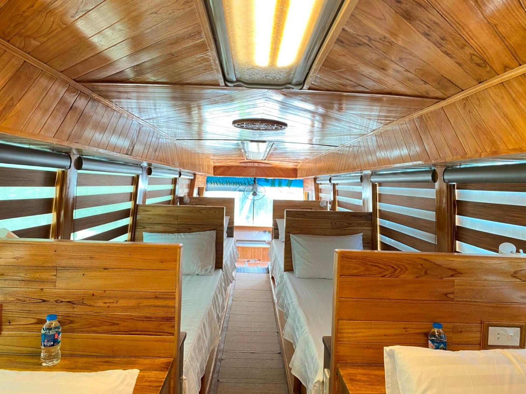 Xuan Son Lakeside Bungalow Нин Бин Екстериор снимка