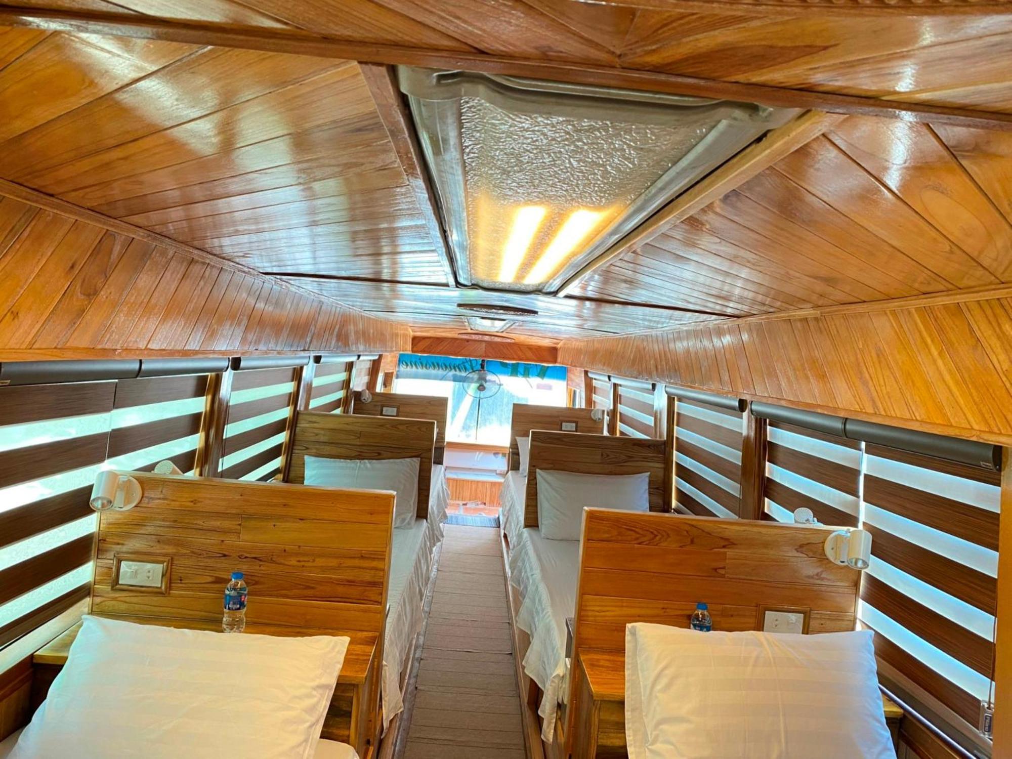 Xuan Son Lakeside Bungalow Нин Бин Екстериор снимка
