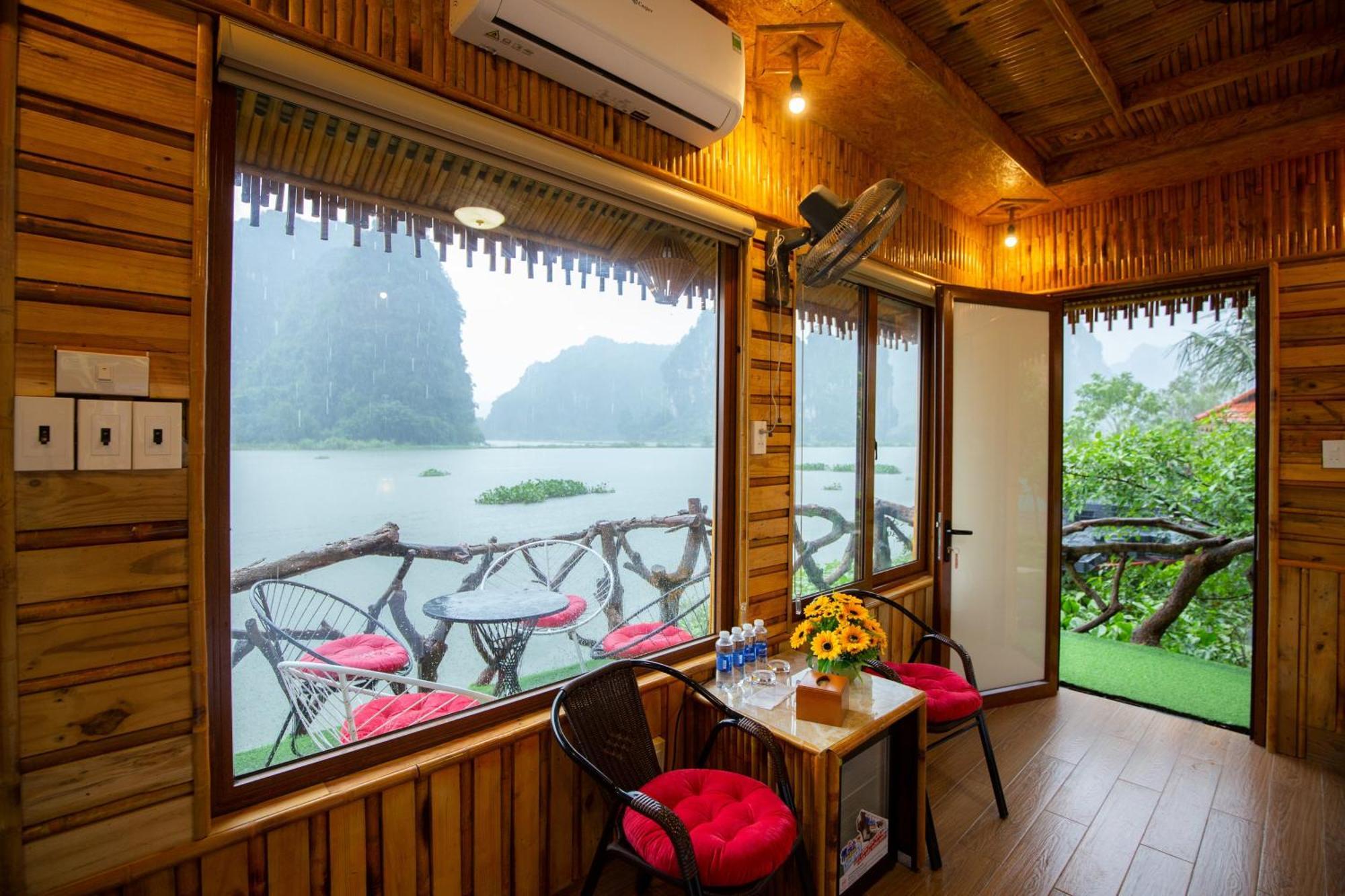 Xuan Son Lakeside Bungalow Нин Бин Екстериор снимка